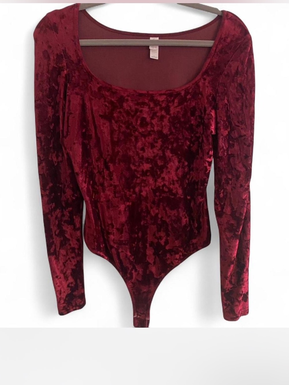 VICTORIA’S SECRET BURGUNDY RED CRUSHED VELVET LONG SLEEVE BODYSUIT SIZE LARGE